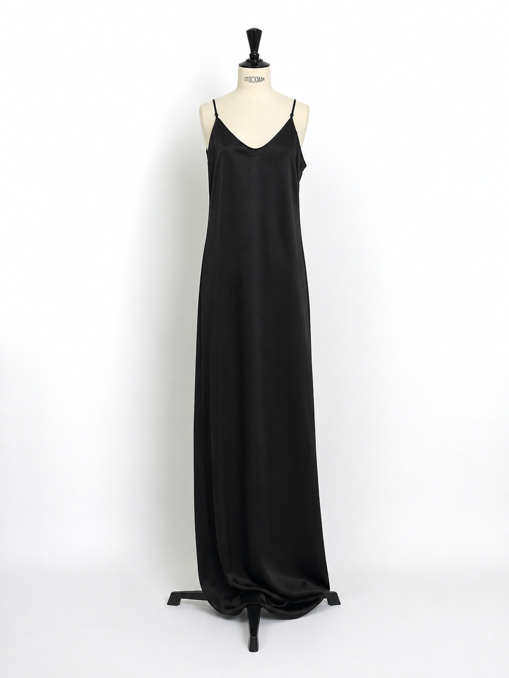 ROBE DE SOIE EN SERGÉ COUPÉE DANS LE BIAIS