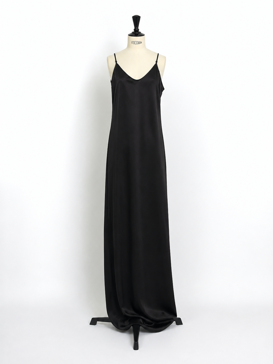 ROBE DE SOIE EN SERGÉ COUPÉE DANS LE BIAIS